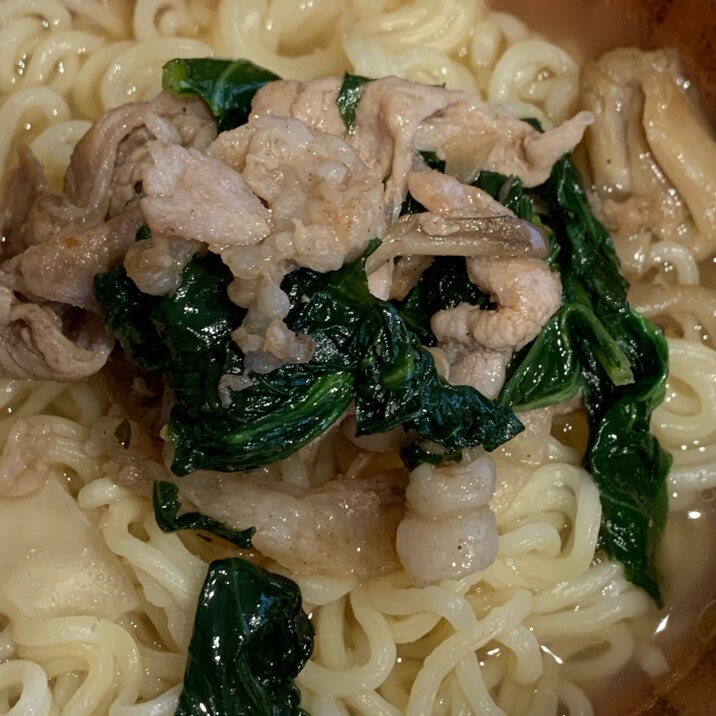 小松菜と豚肉ラーメン